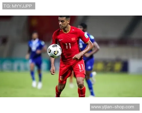 南京足球队逆袭之路：选拔赛中的拼搏与荣耀展现